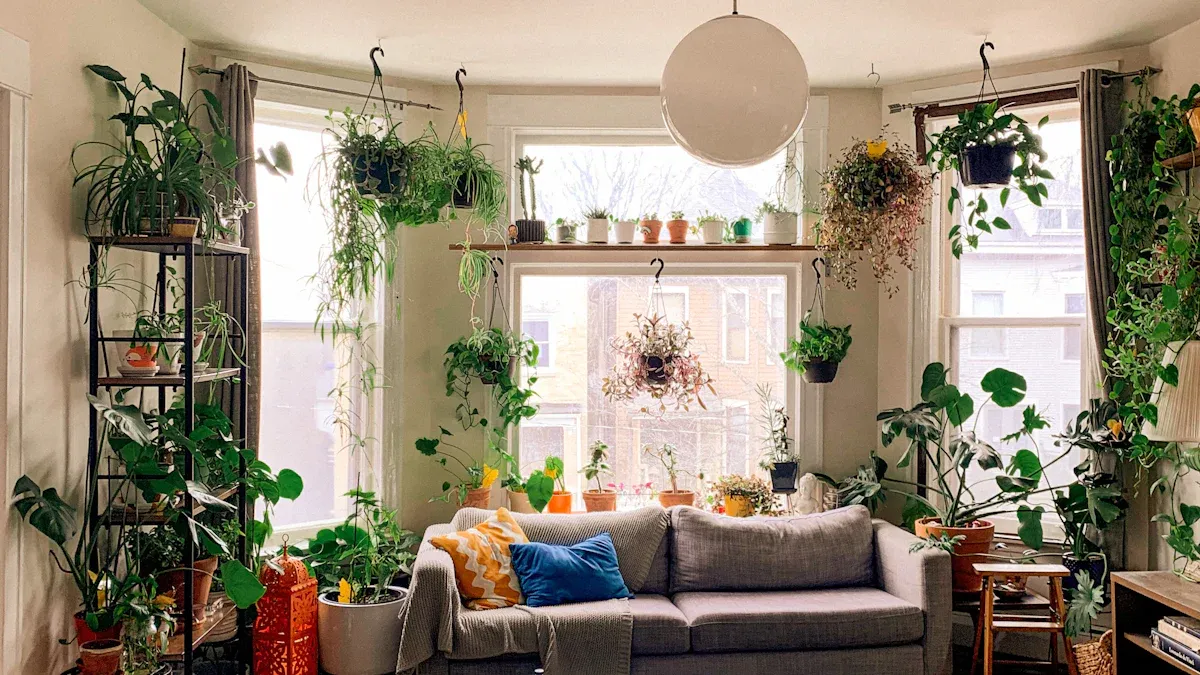 20 Small Apartment Décor Ideas That Maximize Space