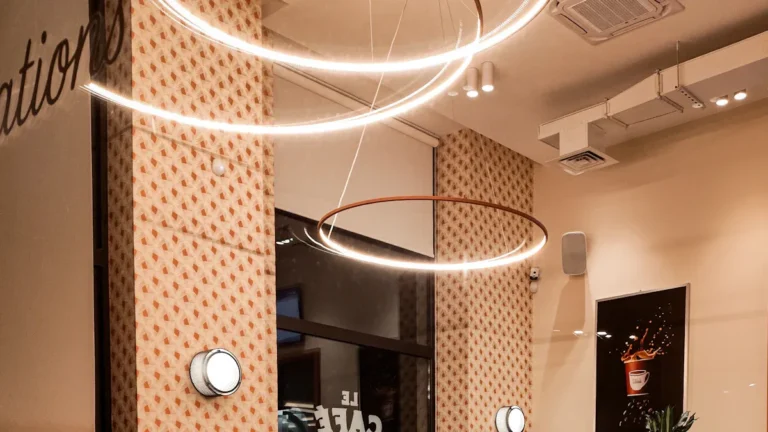 How Lighting Changes Mood and Interior Design