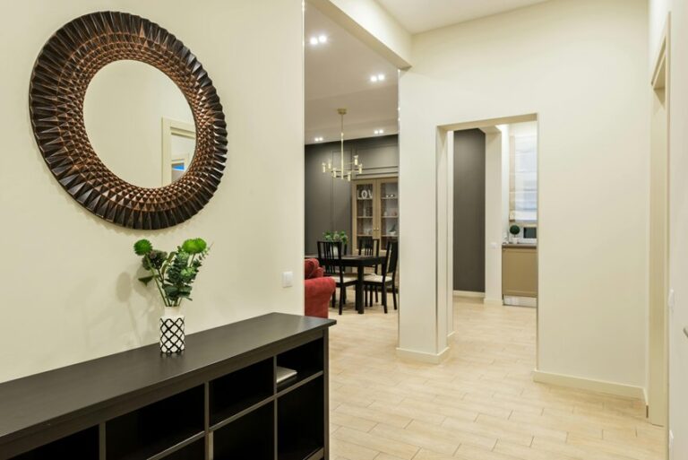mirror placement expands space